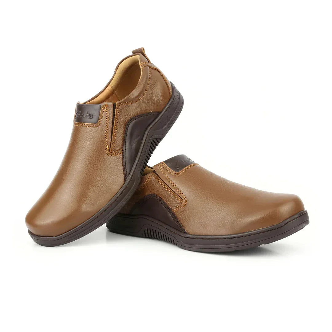 Clark's CL-1375 Men's Slip-On Shoes - Easy Comfort & Style (ShoeInn.co)