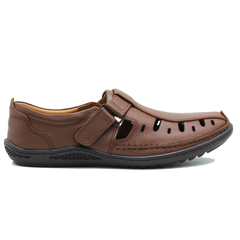 Clarks 2026 waterproof boots for men, engineered for outdoor adventures with premium waterproof protection and comfort. Available in Pakistan at ShoeInn