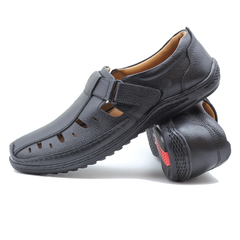 CClarks 2026 waterproof boots for men, engineered for outdoor adventures with premium waterproof protection and comfort. Available in Pakistan at ShoeInn