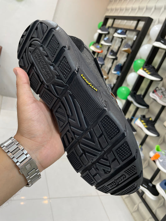 Skechers Relaxed Fit® Holmgren 2905 – Slip-On Comfort Shoes for Men in Pakistan