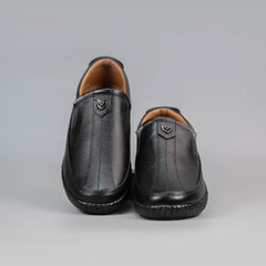 Clark's Men's Shoe 1102 - Comfortable & Durable with Cow
Leather (ShoeInn.co, Pakistan)
Clark's Men's Shoe 1102 - Versatile Footwear for Everyday Wear (ShoeInn.co)
Durable and stylish brown Clarks shoes for men, perfect for both formal and casual events.