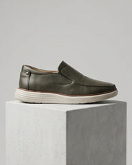 Clarks Classic 913-3 Men's Imported Casual Shoes | Slip-On — Shoeinn