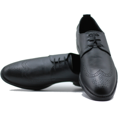 Clarks Oxford Dress Shoes in Pakistan Shoeinn Offer the Best Price For Clarks Dress Shoes In Karachi. The Best Collection For Clarks  Oxford Dress Shoes For Mens.With the Best Clarks Dress Shoes Price In Pakistan