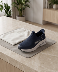 Skechers SLIP-IN 8621 | Lightweight Memory Foam Slip-On