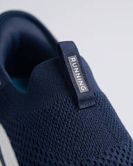 Skechers Hands-Free Slip-Ins 816 – Lightweight Walking & Daily Wear Shoes