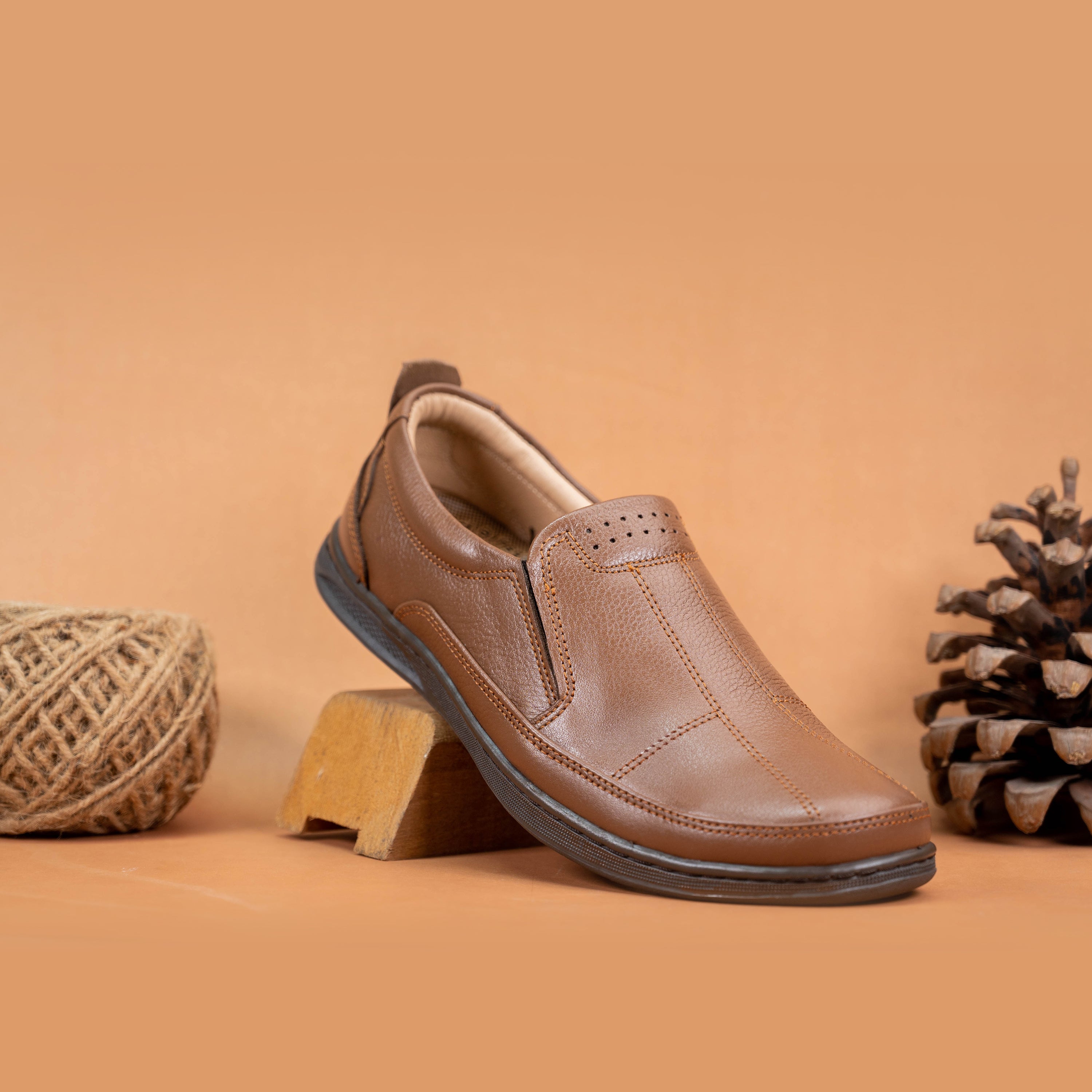 Clarks slip on leather shoes online