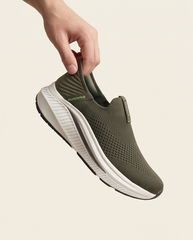 Skechers Hands-Free Slip-Ins 816 – Lightweight Walking & Daily Wear Shoes