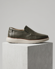 Clarks Classic 913-3 Men's Imported Casual Shoes | Slip-On — Shoeinn