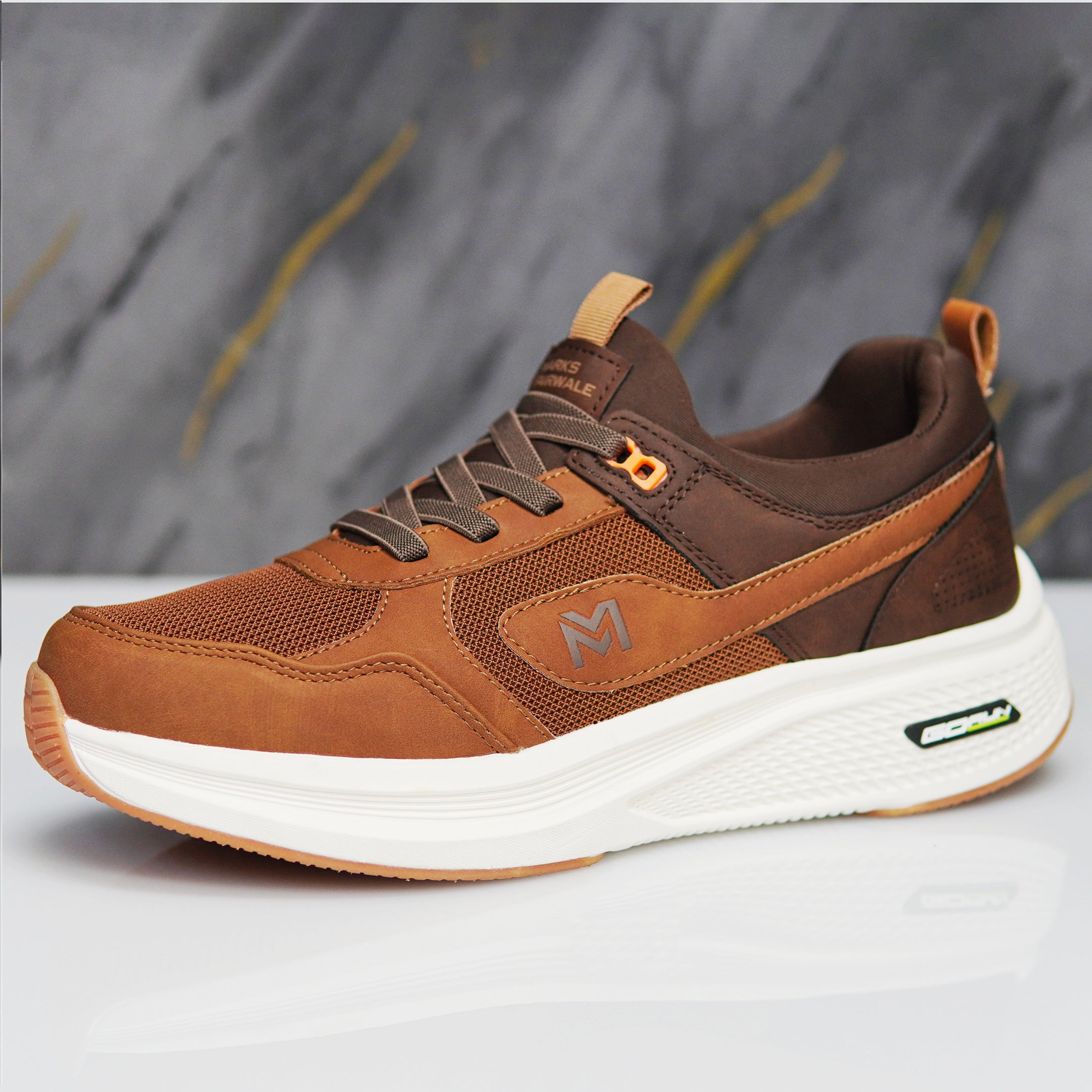  Durable brown Skechers MF-2417 sneakers with air-cooled memory insole